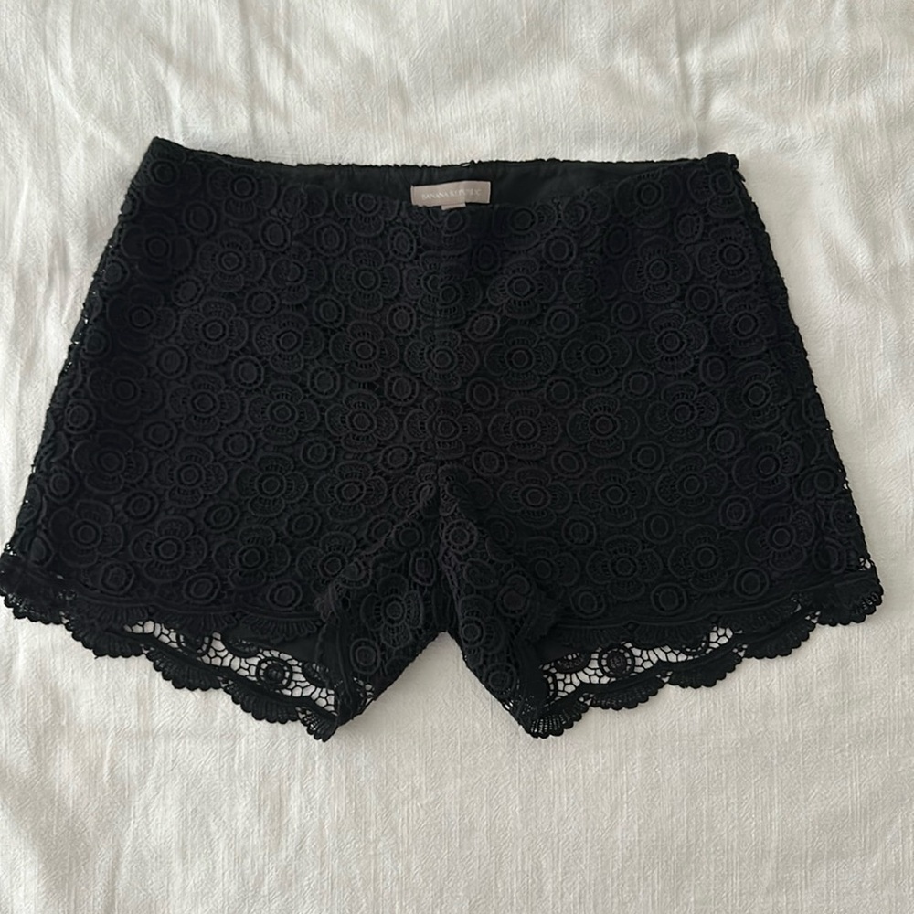 Lace Scalloped Hem Shorts